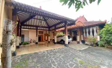 rumah mewah besar di pleret bantul dekat ssa bantul