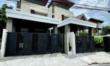 rumah mewah cantik dekat kampus uii jogja