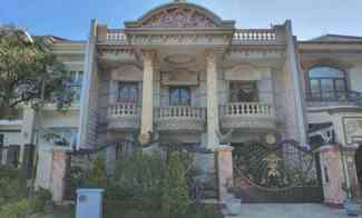 Rumah Dijual di Jl. Villa Royal