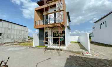 rumah mewah dalam cluster harga murah dekat kampus uii