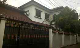 Rumah Mewah dalam Komplek Pondok Kelapa Jakarta Timur