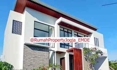 rumah mewah dalam perumahan dekat kantor pemkab sleman