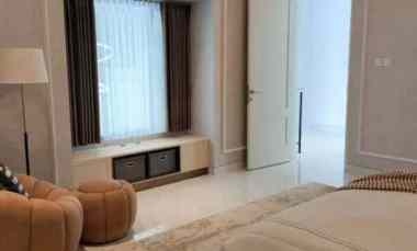 rumah mewah dan modern di dian istana cluster le isole