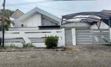 rumah mewah di villa kalijudan kota surabaya strategis