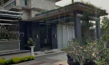 Rumah Mewah Dijual di dekat Bukit Golf Cibubur
