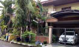 Rumah Mewah Dua Lantai Rungkut Asri dekat Tengah Kota