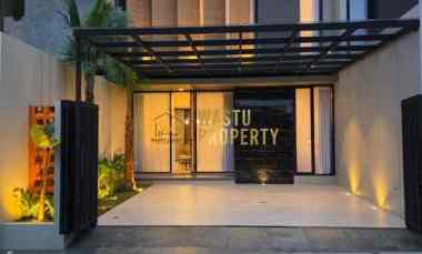 rumah mewah fully furnished dekat stadion maguwoharjo