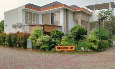Rumah Mewah Furnished Posisi Huk Metland Cileungsi