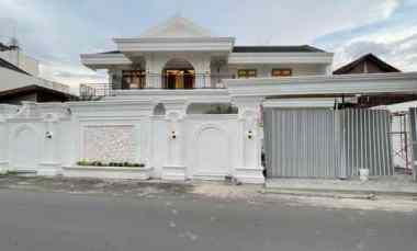 rumah mewah luxury siap huni di jl kaliurang km 8