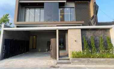 rumah mewah modern di purwomartani dekat aau