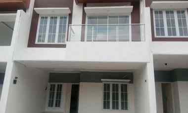 rumah mewah nyaman paling strategis di pasar minggu