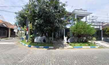 rumah mewah siap huni plus perabot di araya