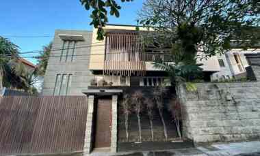 rumah mewah siap huni taman wedasari di kota denpasar