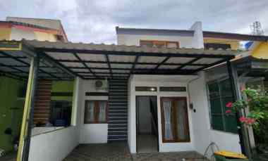 rumah minimalis 2 lantai serua ciputat siap huni