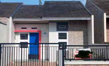 gambar rumah minimalis akses bagus dekat grand depok city