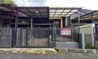 rumah minimalis komplek cihanjuang row jalan besar