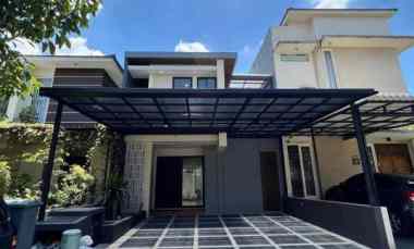 Rumah Mocca Vrbana Dian Istana Sby Barat