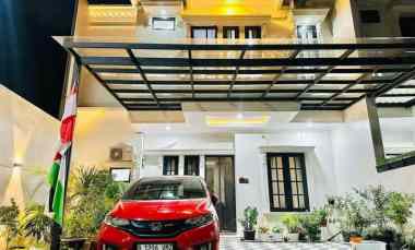 rumah modern 2 lantai jagakarsa