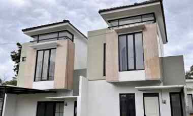 rumah modern 2 lantai lokasi dekat exit tol malang