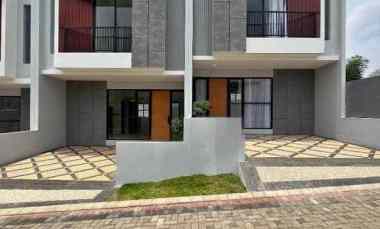 rumah modern aesthetic lokasi cemorokandang