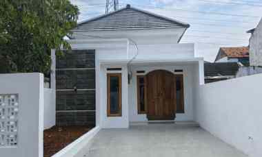 rumah modern bebas banjir di pusat kota bandung