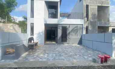 rumah modern dekat polres kulonprogo