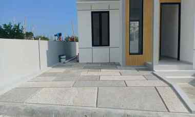 rumah modern dengan tanah luas di gamping