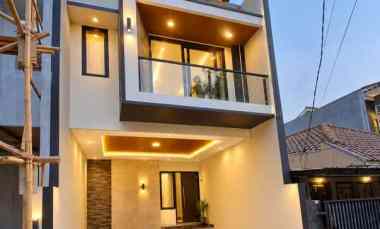 Rumah Modern Kontemporer di Kavling Dki Jagakarsa