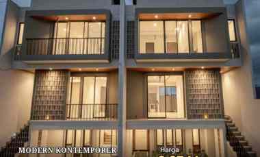 Rumah Jagakarsa 3 Lantai Modern Kontemporer