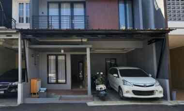 rumah modern minimalis 2 5 lantai di jagakarsa jaksel