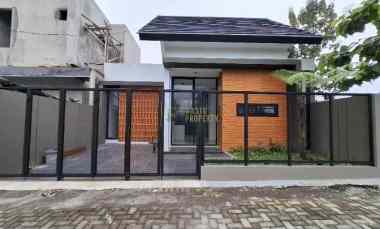 Rumah Modern Minimalis Siap Huni di Jakal km 11