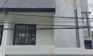 rumah modern minimalis strategis di cirendeu tang sel