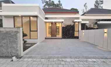 rumah modern siap huni dekat sma negeri 1 ngemplak