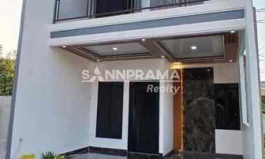 rumah modern tropis di perumnas depok 1