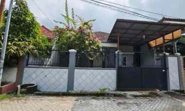 rumah mojo baru renov hadap utara