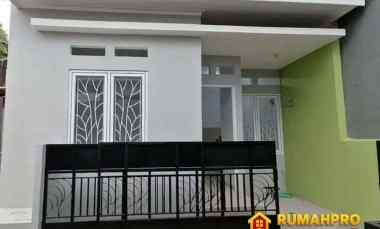 rumah murah meriah di gamprit jatiwaringin siap huni