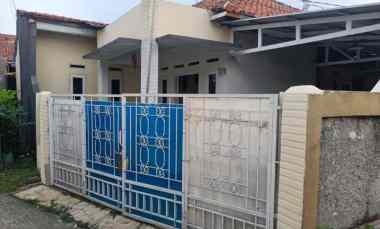 gambar rumah murah second perkampungan di harjamukti depok