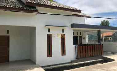 gambar rumah murah siap huni di prambanan sleman