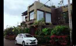 Rumah 3 Lantai Semi Villa di Cangkuang dekat ke Pasar Banjaran