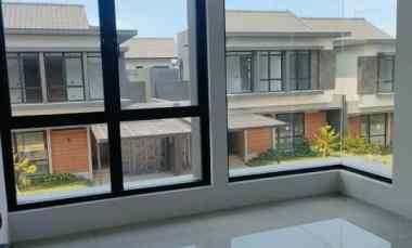 Rumah Dijual di Kota baru Parahyangan