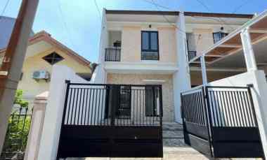 Rumah Nirwana Eksekutif, Dekan MERR, Gate TOL, Superindo