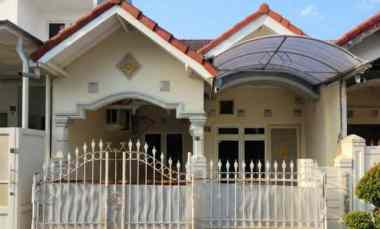 rumah nirwana eksekutif strategis murah