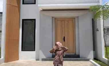 rumah nuansa villa bali lokasi 5 menit dari tol malang