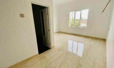 rumah nyaman 2 lantai dijual di kreo tangerang