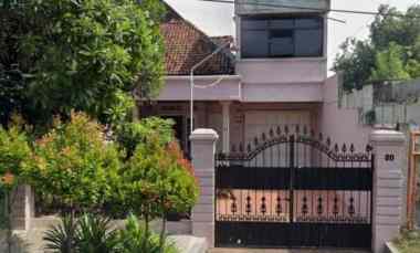 rumah nyaman srategis dan pinggir jln