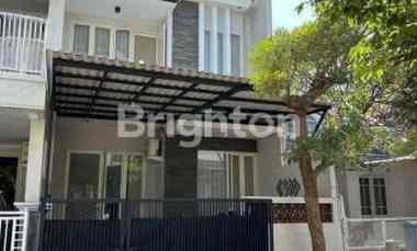 rumah pakuwon city 2 5 lantai lantai granit tile 60x60