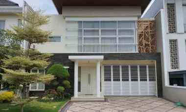 rumah pakuwon city minimalis modern siap huni furnish