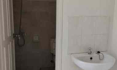 rumah pakuwon city siap huni under 2 m surabaya timur