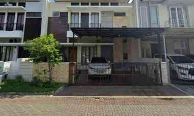 rumah pakuwon city strategis minimalis siap huni