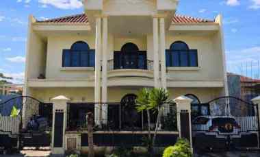 rumah pakuwon city strategis siap huni